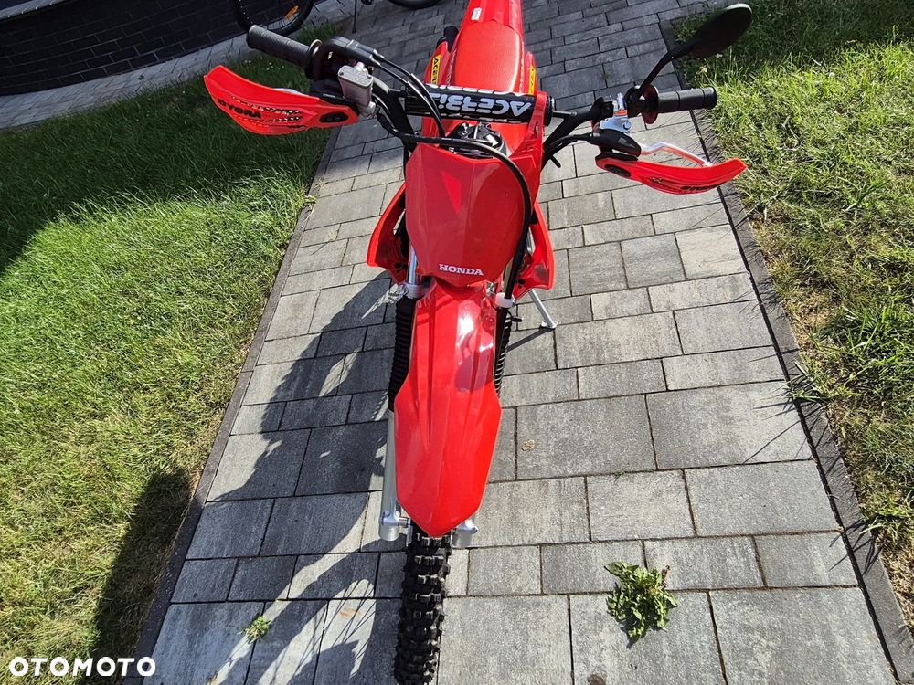 Honda CRF - 8