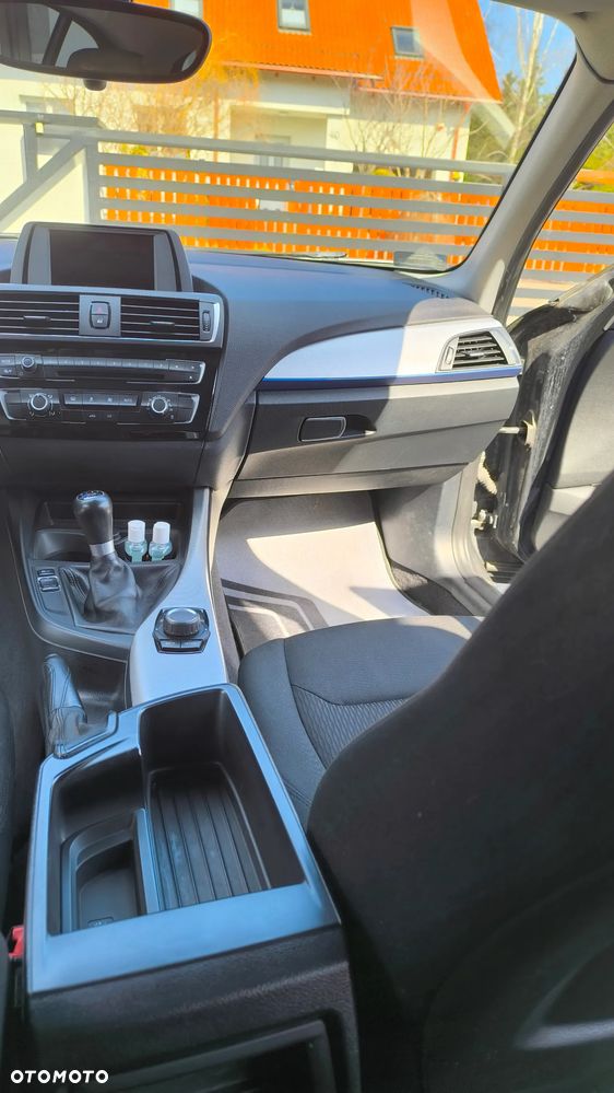 BMW Seria 1 116i - 10