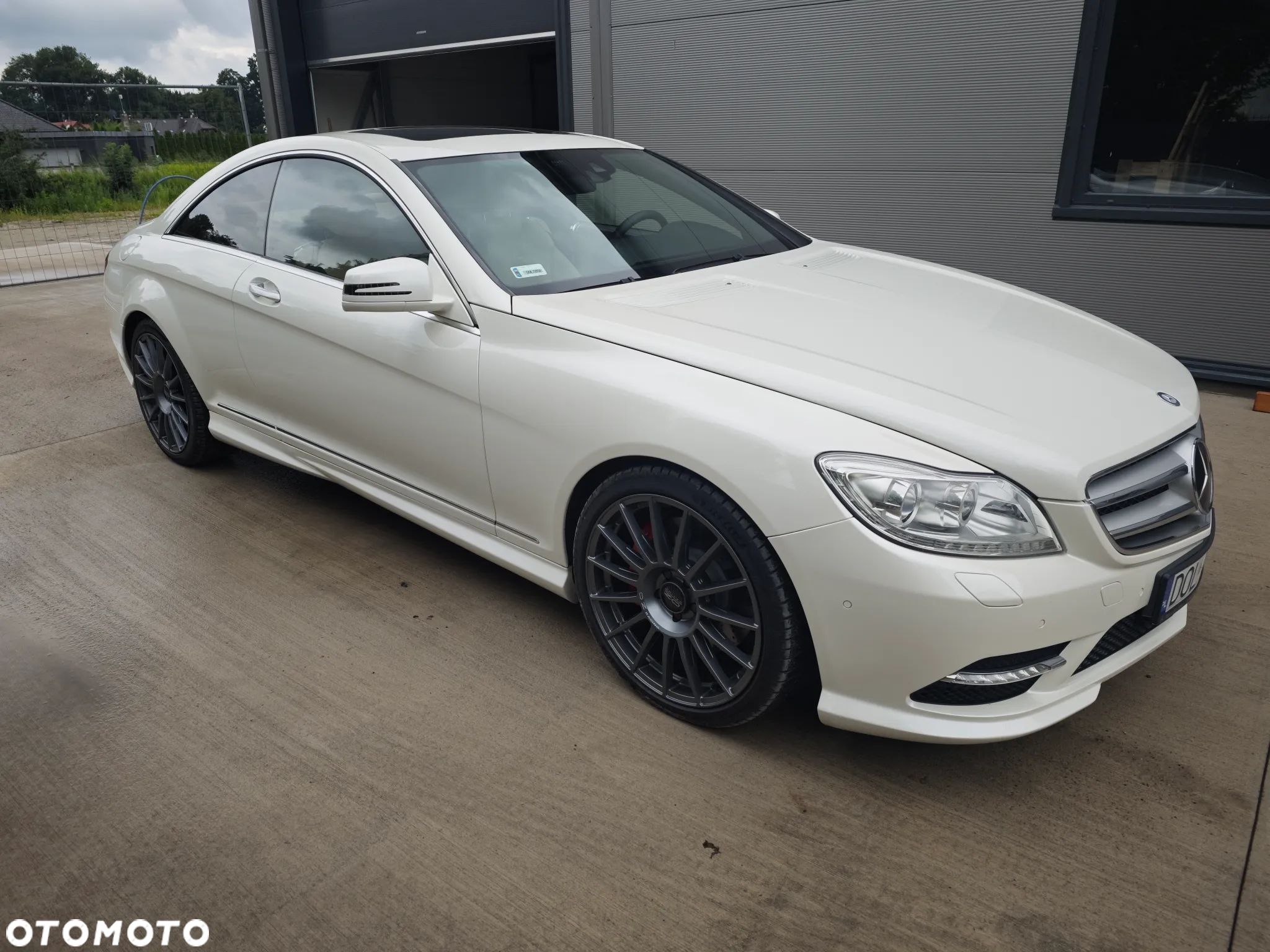 Mercedes-Benz CL - 1