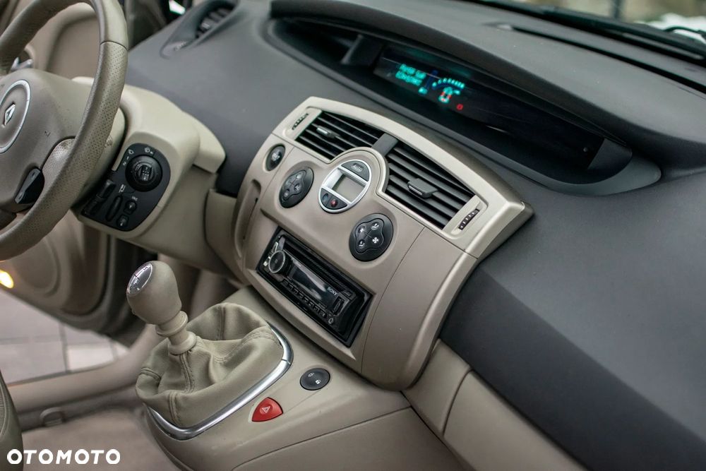 Renault Scenic - 38
