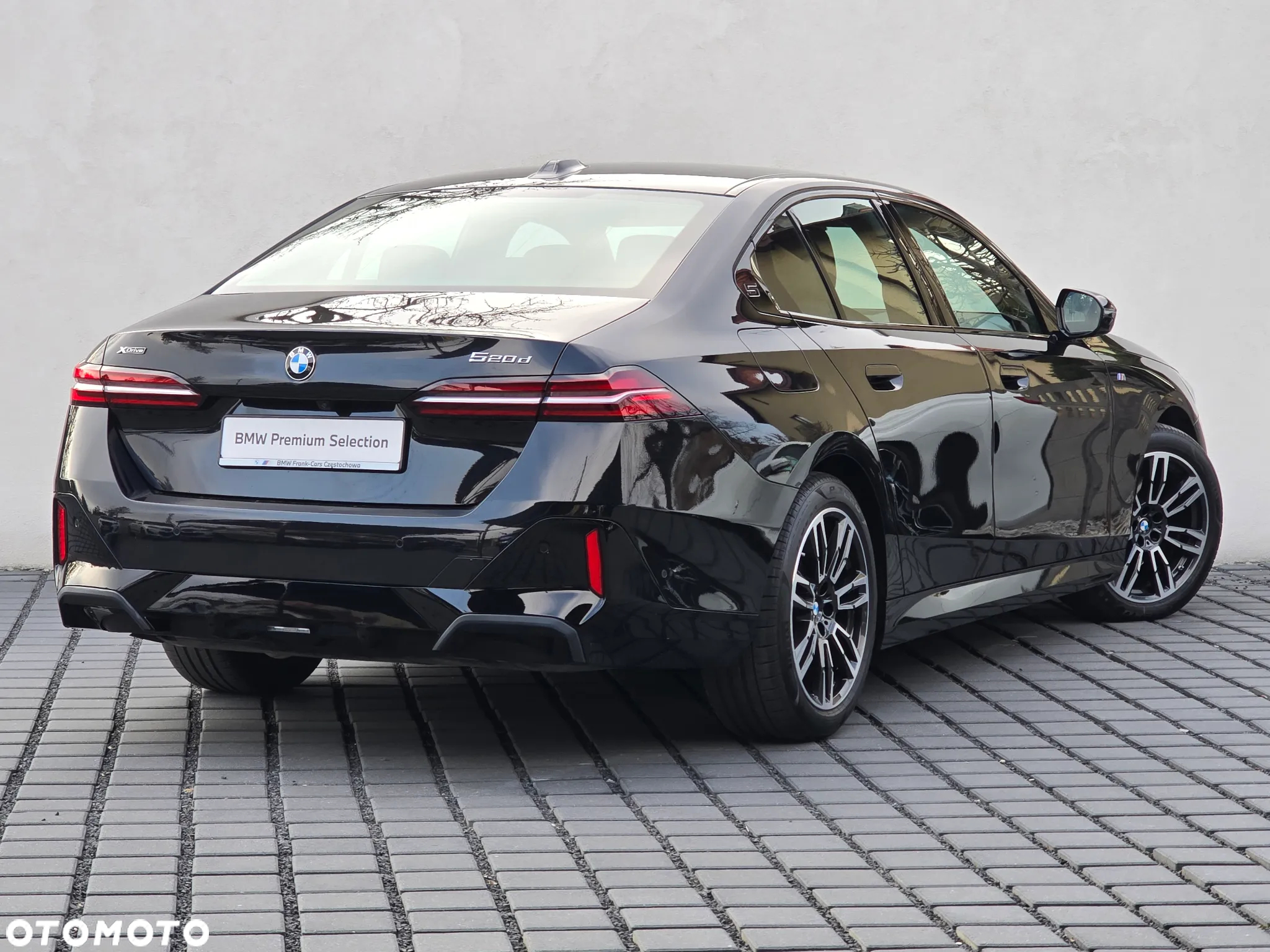BMW Seria 5 520d xDrive - 2