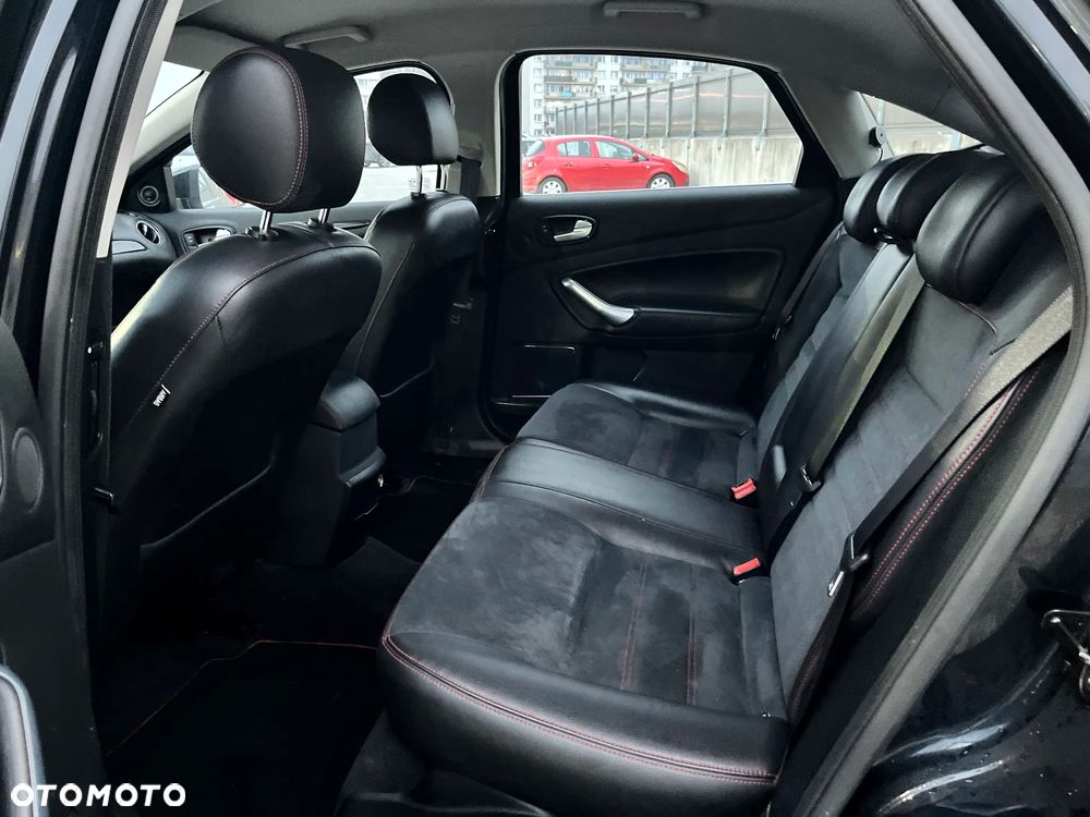 Ford Mondeo 2.5 Titanium S - 11