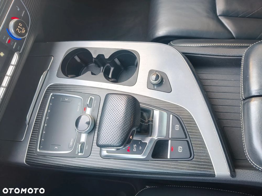 Audi Q7 - 13