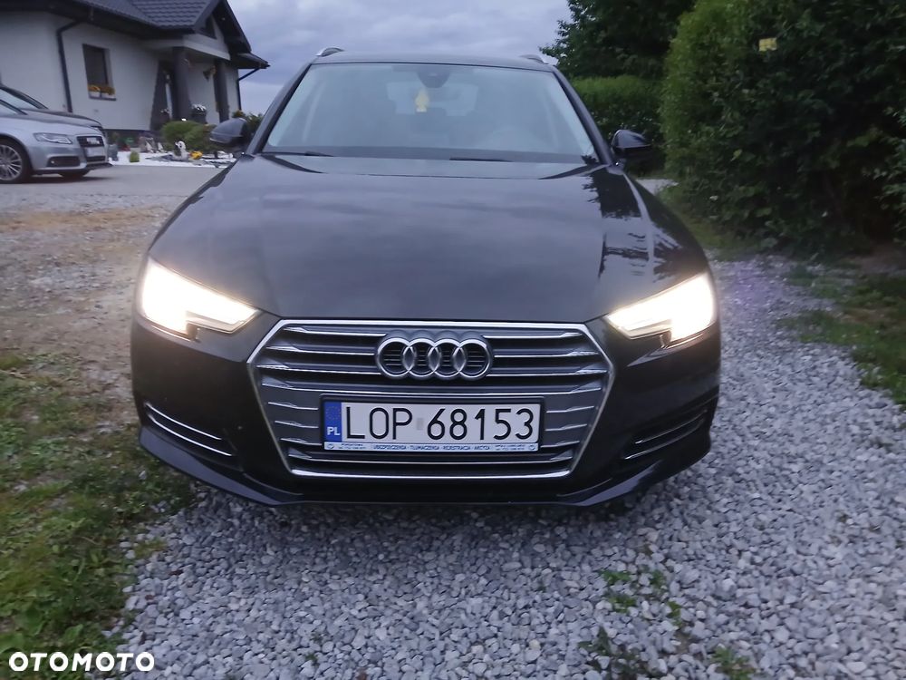 Audi A4 Avant 2.0 TDI design - 18