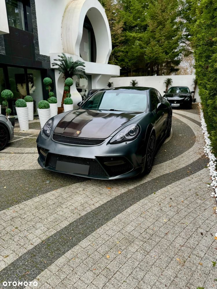 Porsche Panamera Turbo PDK - 5
