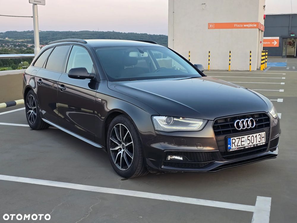 Audi A4 Avant 2.0 TDI DPF clean diesel multitronic S line Sportpaket - 8
