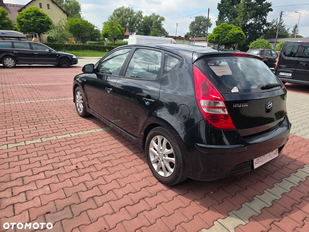 Hyundai i30 1.6 CRDi Premium - 8