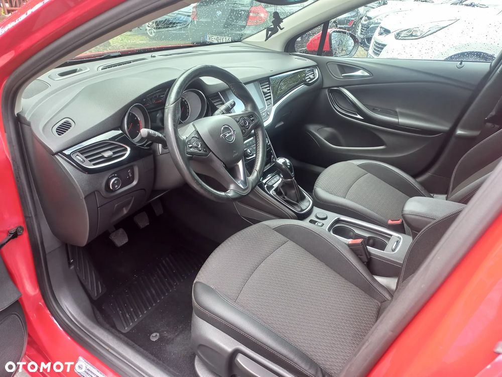 Opel Astra 1.4 Turbo Innovation - 13