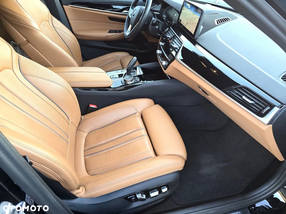 BMW Seria 5 530e Luxury Line sport - 21