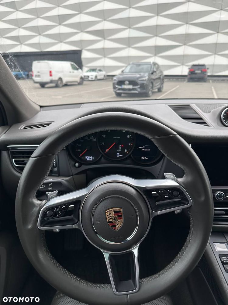 Porsche Macan - 10
