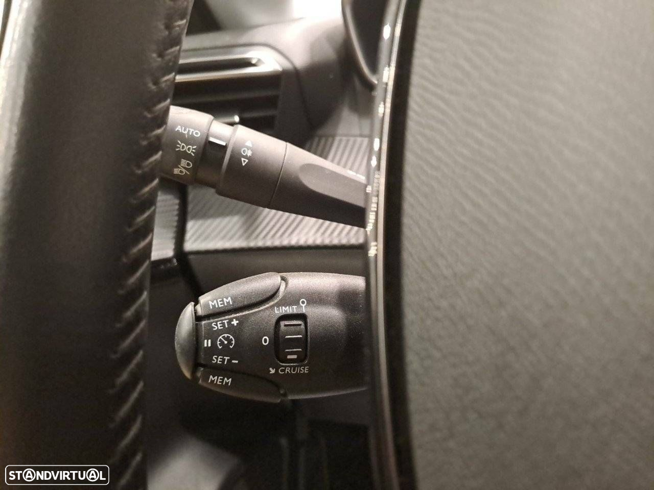 Peugeot 208 1.2 PureTech Active Pack - 19