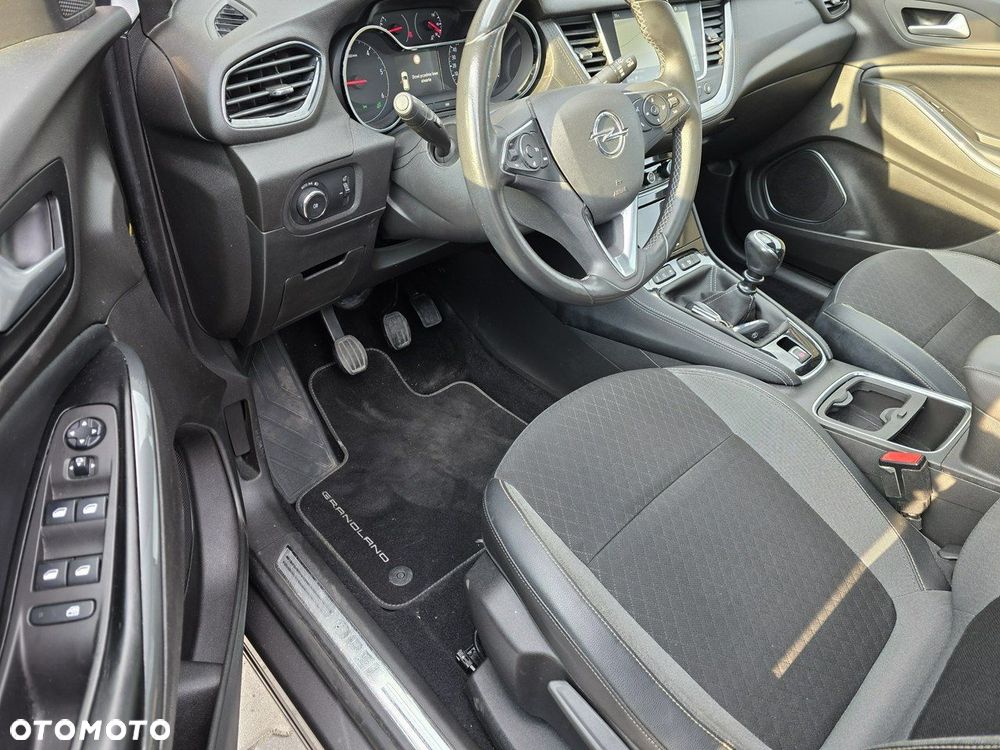 Opel Grandland X - 16
