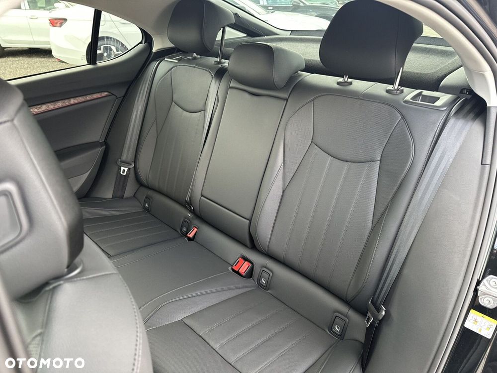 Skoda Superb 2.0 TDI SCR 4x4 L&K DSG - 24