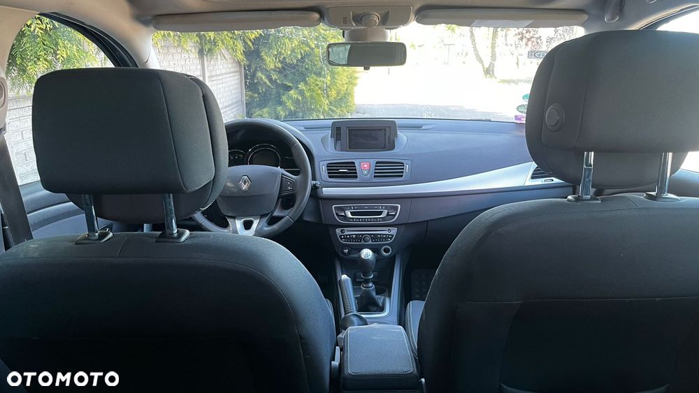 Renault Megane TCe 180 Dynamique - 10