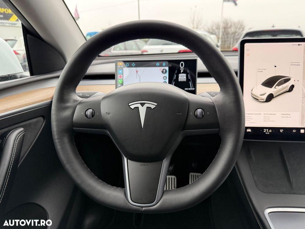 Tesla Model Y AWD Performance - 19