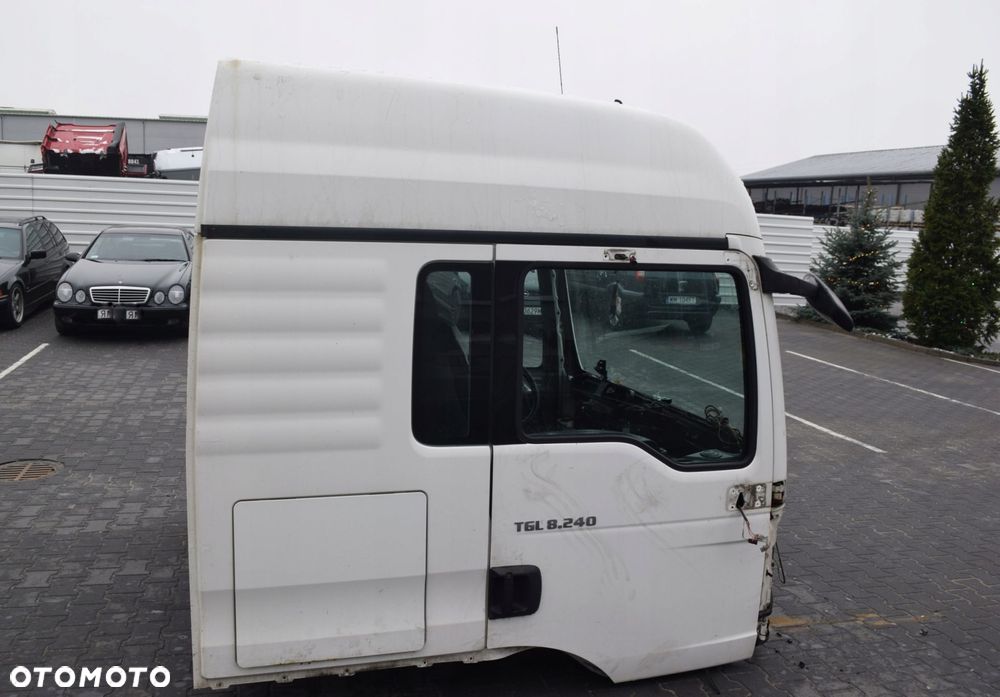SZKIELET KABINA SYPIALNA Z DRZWIAMI MAN TGL / TGM - 5