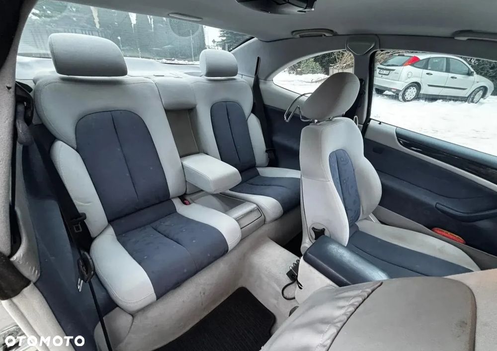 Mercedes-Benz CLK - 21