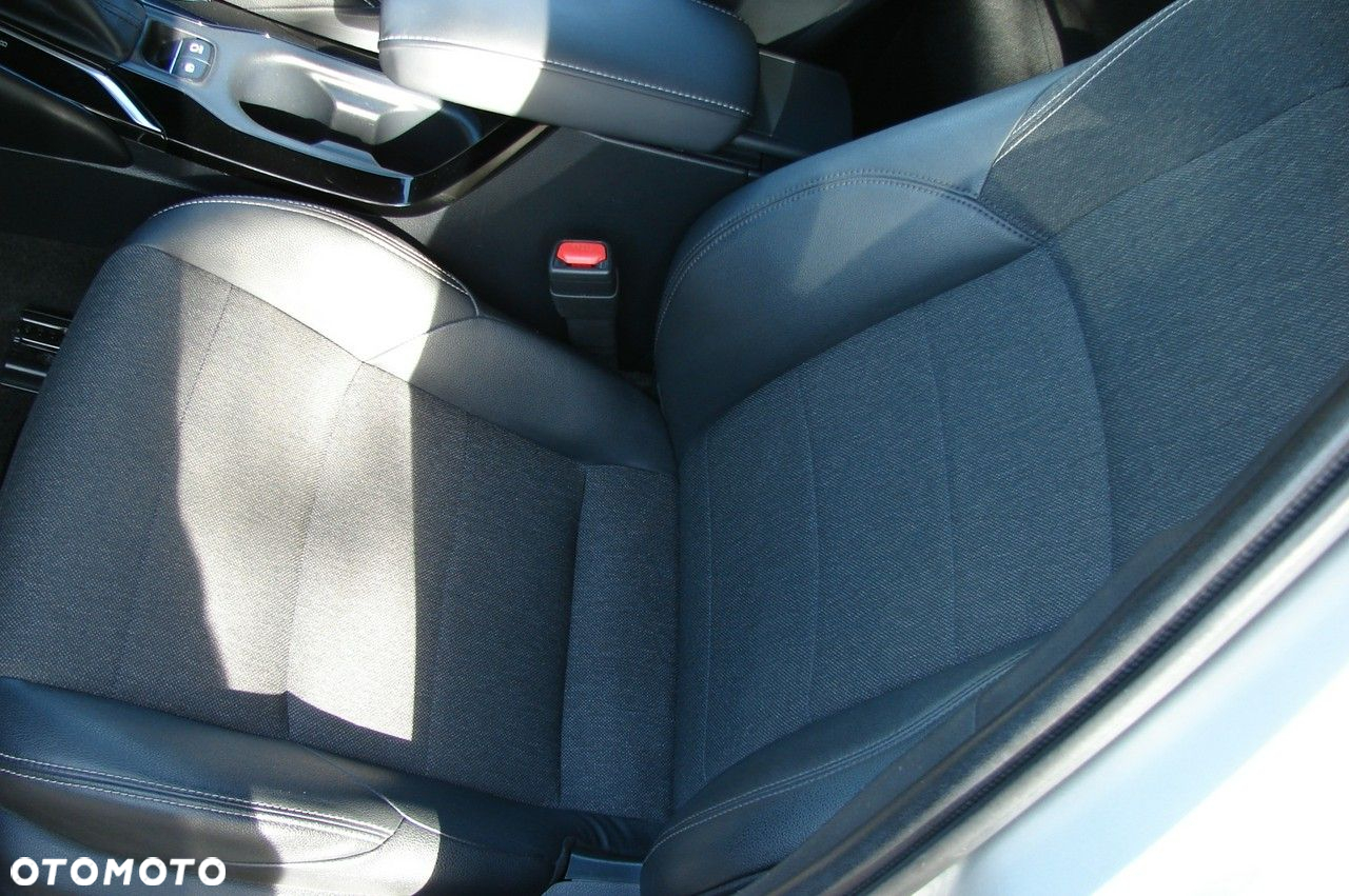 Toyota Corolla - 9