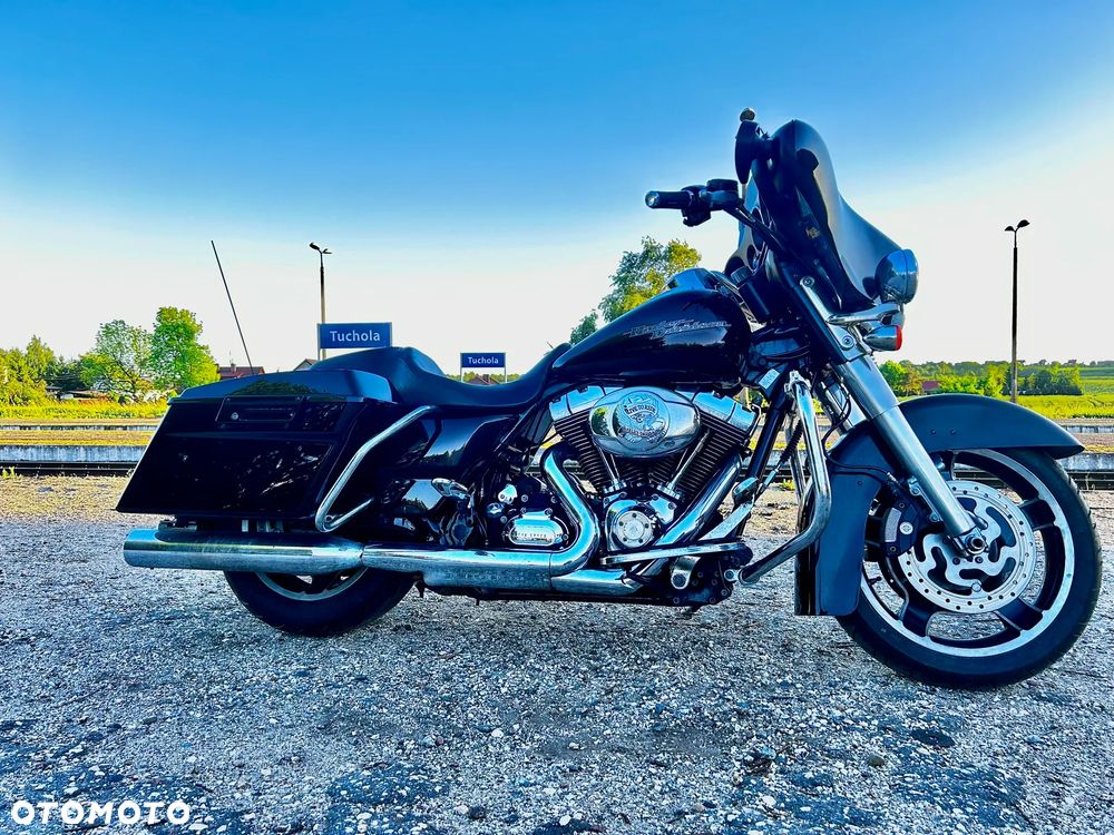 Harley-Davidson Touring Street Glide - 4