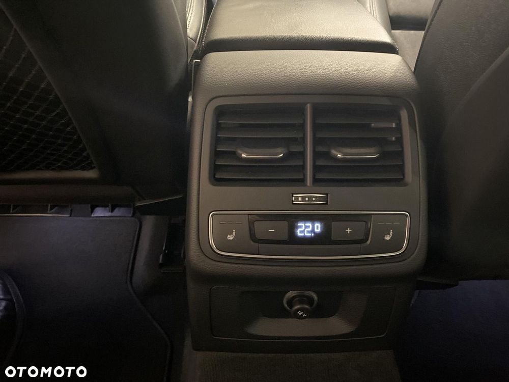 Audi A4 Avant 2.0 TDI - 19