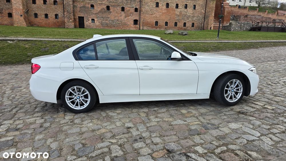 BMW Seria 3 318d - 3