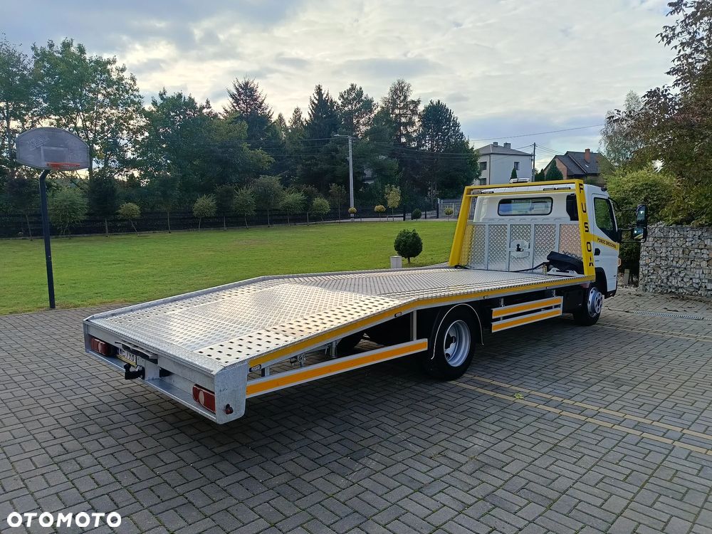 Mitsubishi FUSO CANTER 7C15 - 5