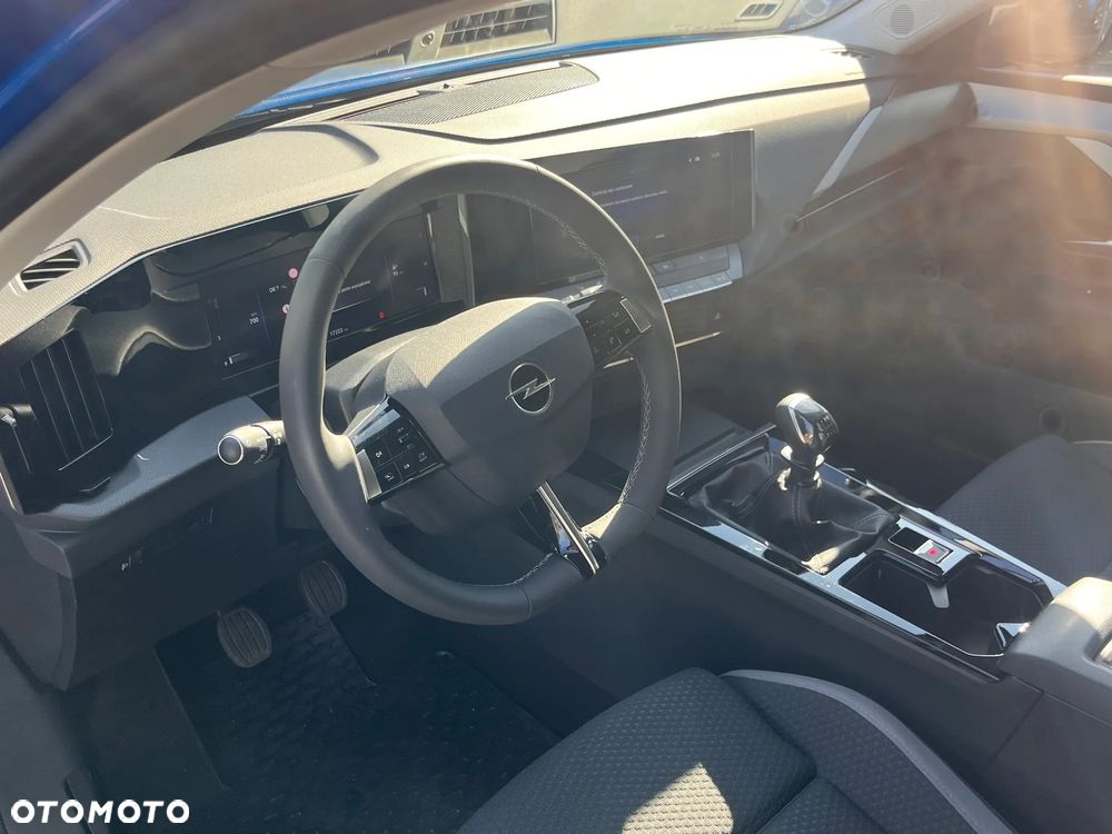 Opel Astra 1.2 T Edition S&S - 5