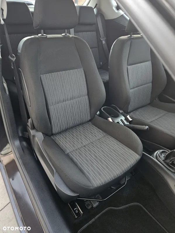 Peugeot 207 - 19