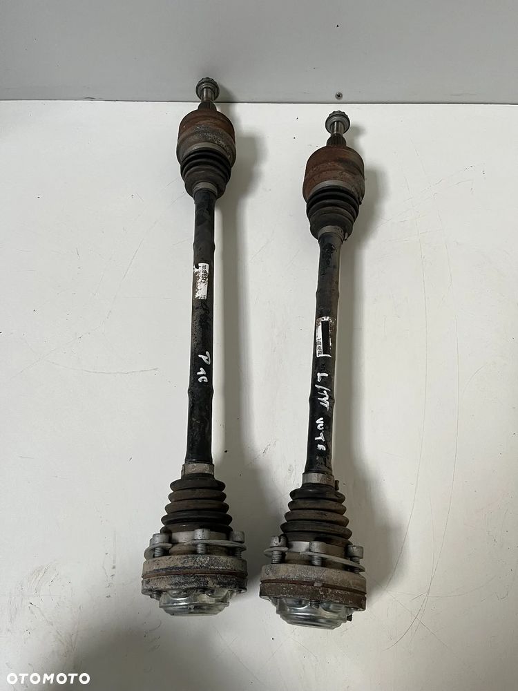 VW T6 4MOTION PÓŁOŚ PRAWA LEWA TYŁ 7E0501202A ,7E0501201C - 1