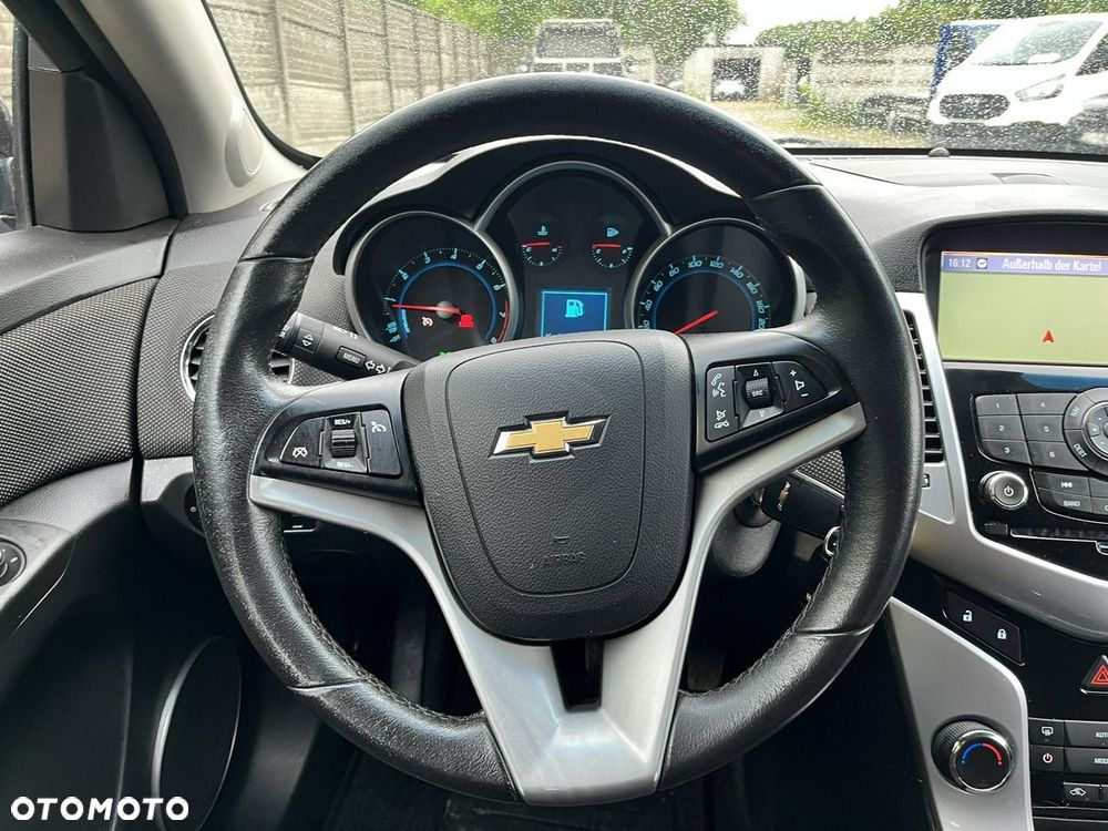Chevrolet Cruze - 15