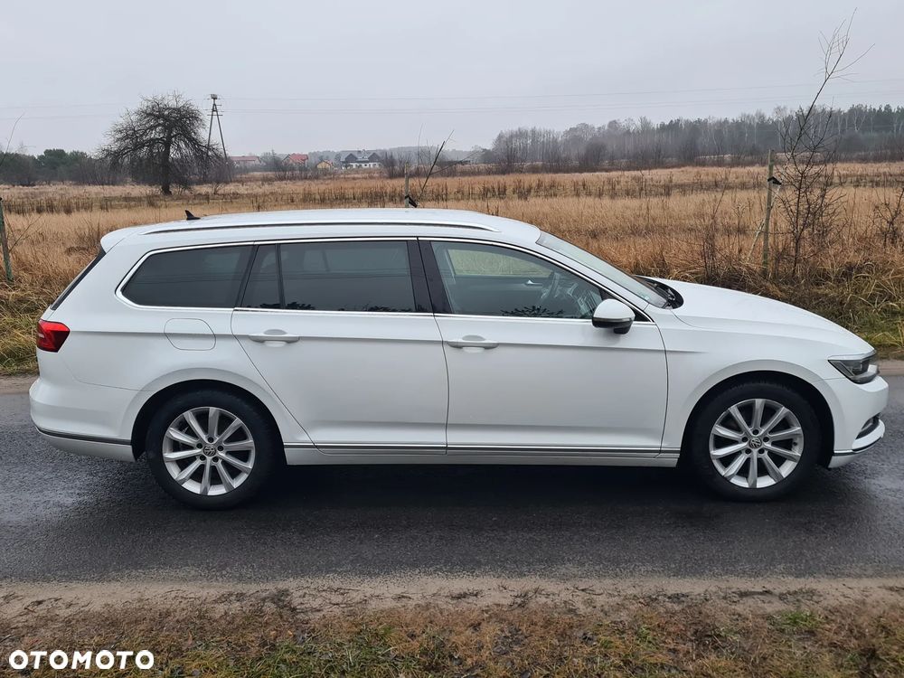 Volkswagen Passat - 4