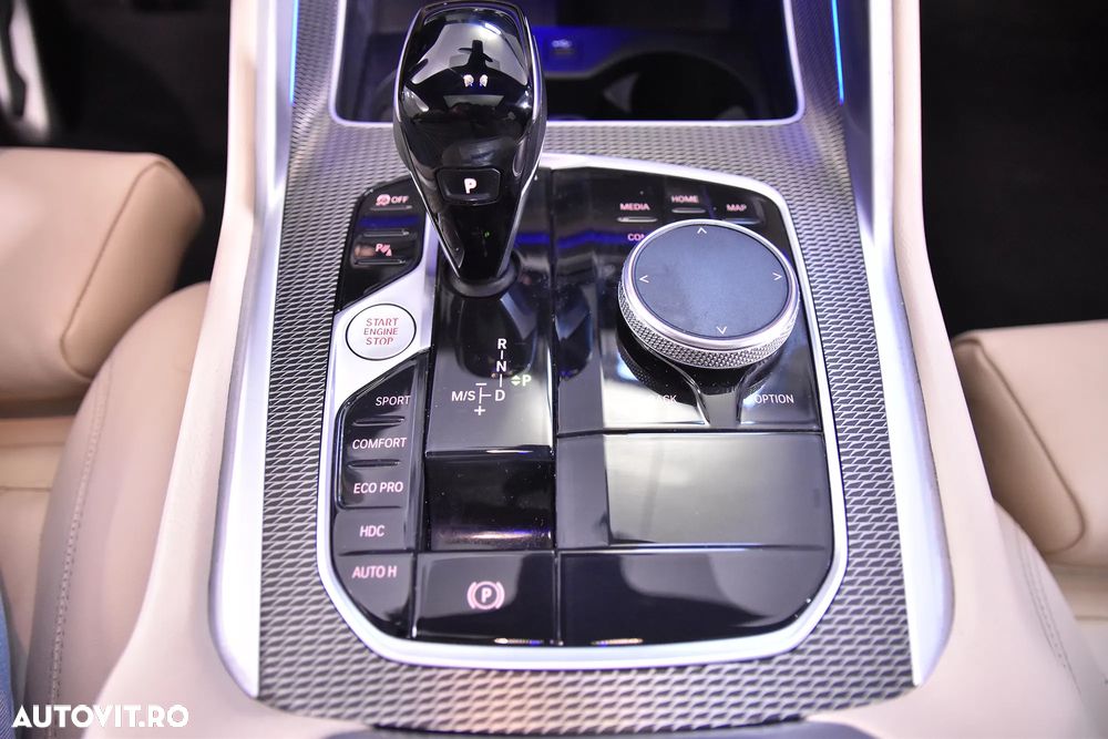 BMW X6 xDrive40i AT MHEV - 17