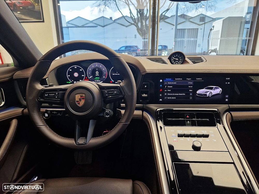 Porsche Panamera 4S E-Hybrid - 24