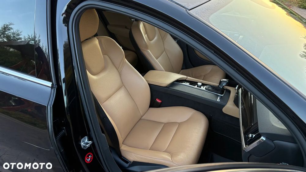 Volvo S90 D4 Momentum - 32