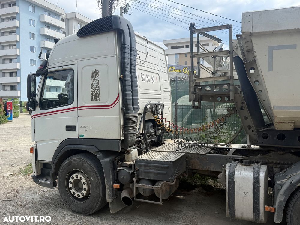 VOLVO 440 2008 — imagine 2