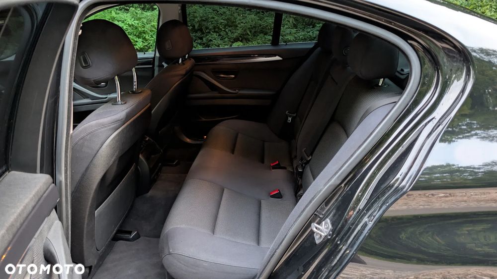BMW Seria 5 520d - 12