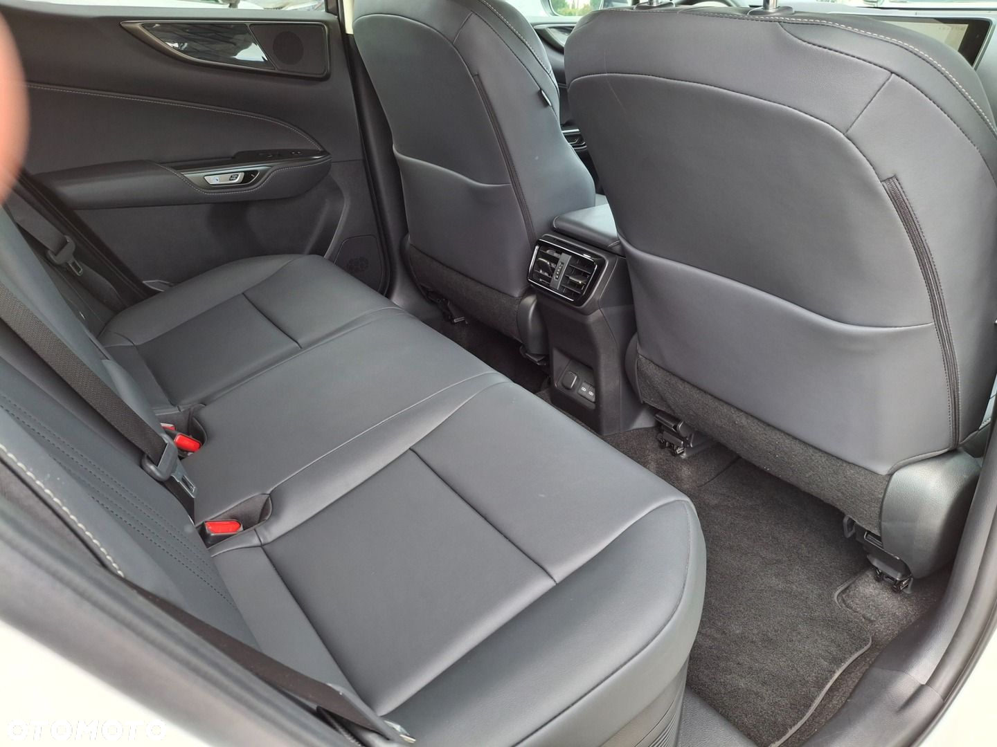 Lexus NX 350h Prestige AWD - 30