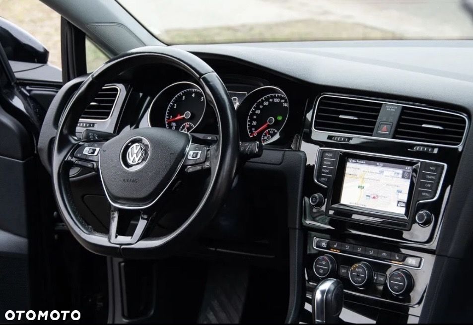 Volkswagen Golf 1.4 TSI BlueMotion Technology DSG Highline - 8