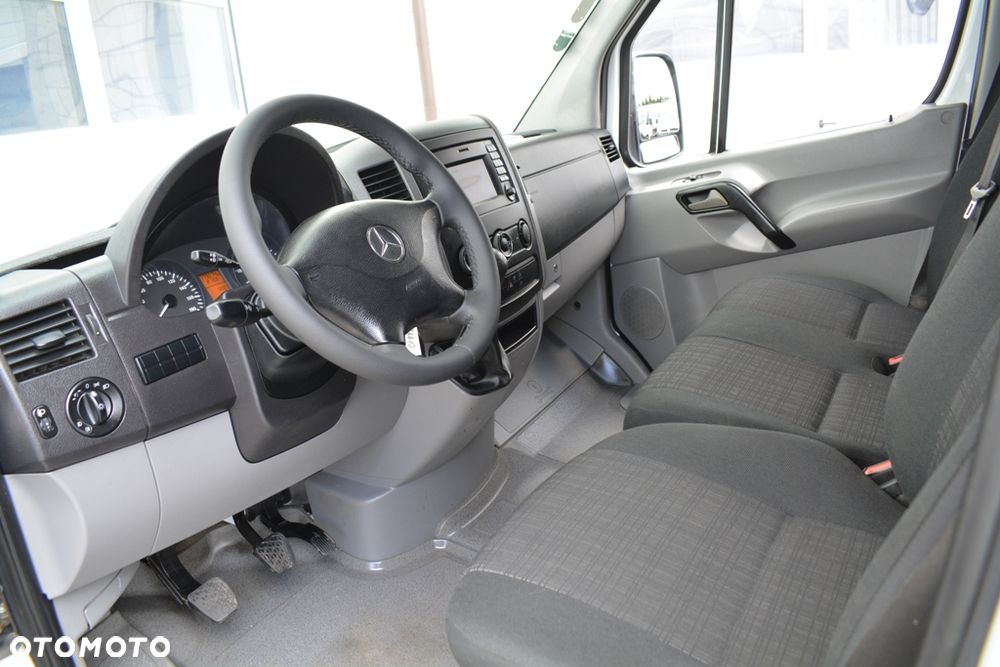 Mercedes-Benz Sprinter 319 CDI 3.0V6 - 26