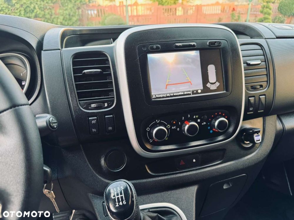 Renault Trafic - 28