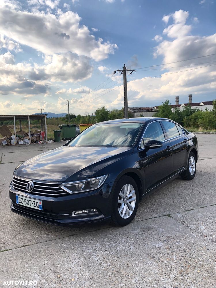 Volkswagen Passat 1.6 TDI DSG Comfortline - 10
