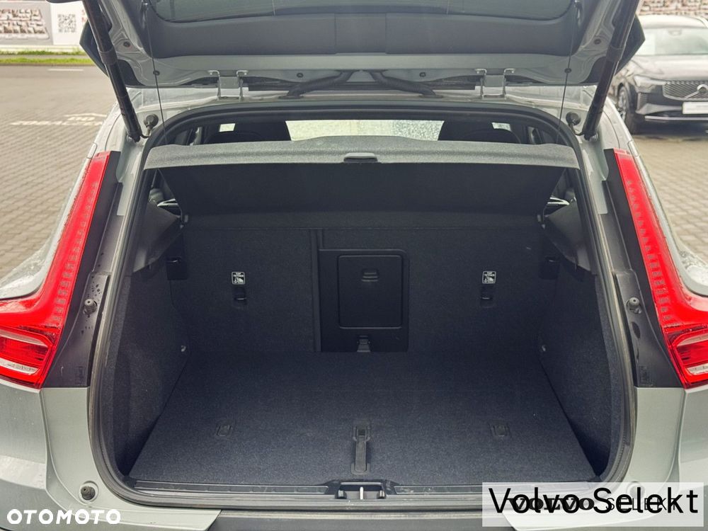Volvo XC 40 - 26