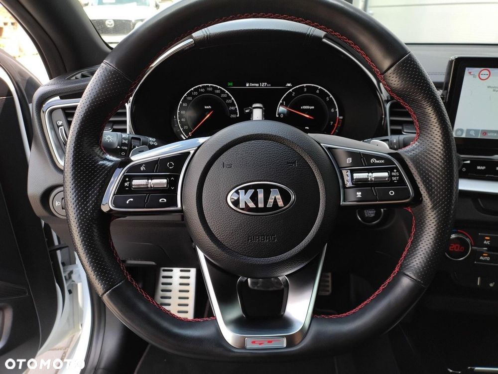 Kia ProCeed 1.6 T-GDI GT DCT - 13