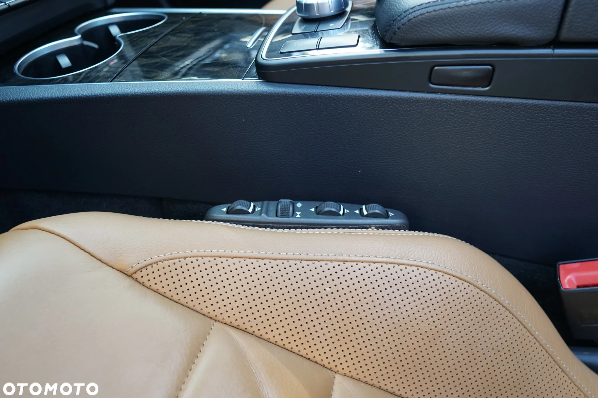 Mercedes-Benz Klasa E 400 - 19