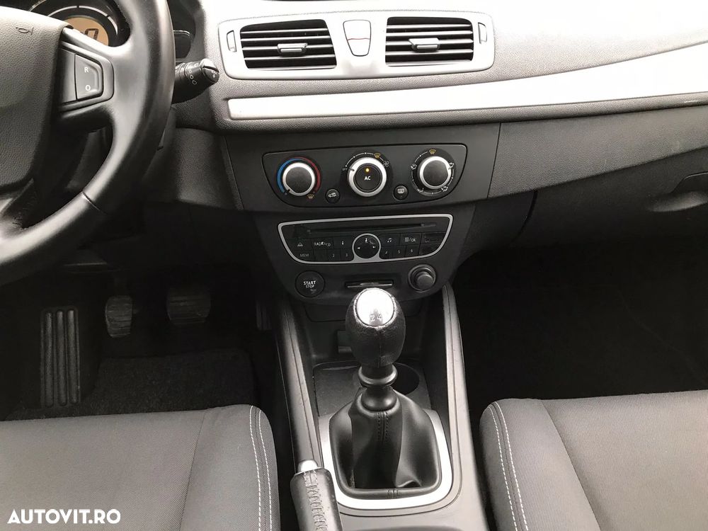Renault Megane 1.5 dCI Color Edition - 17