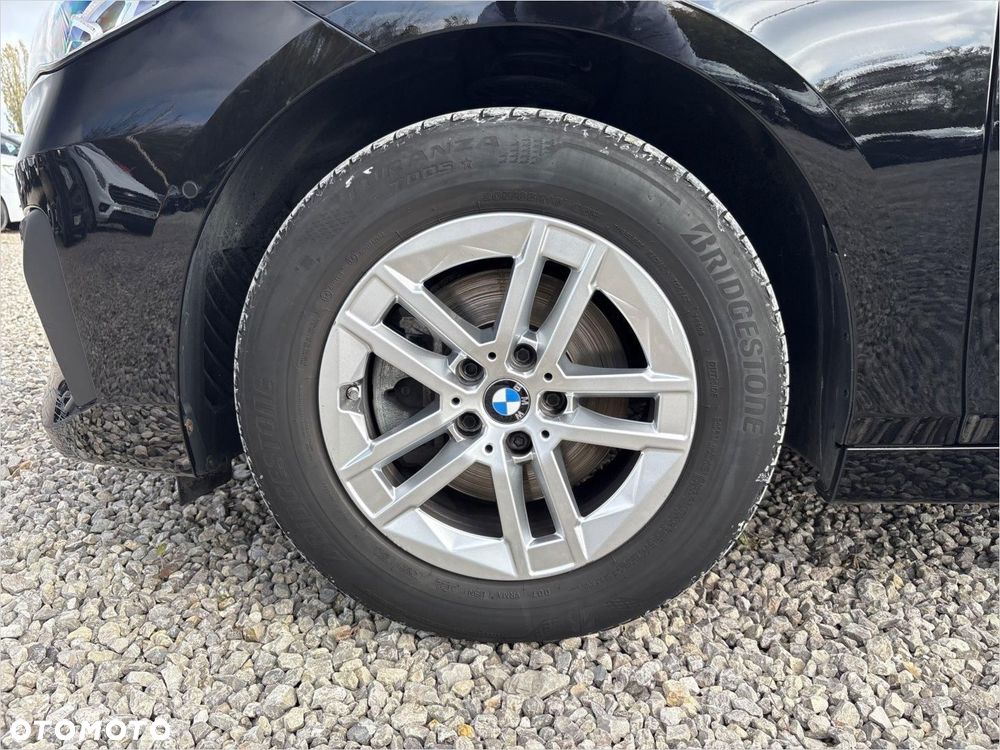 BMW Seria 2 218d - 25