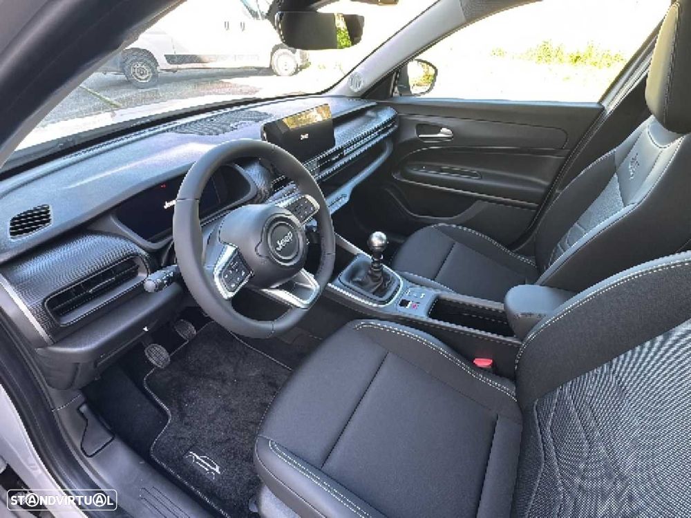 Jeep Avenger 1.2 GSE T3 Altitude - 13