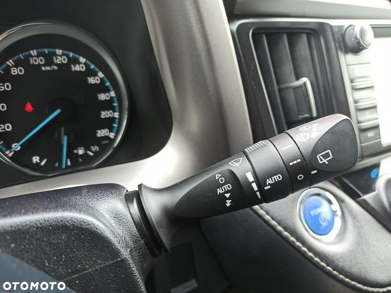 Toyota RAV4 - 30