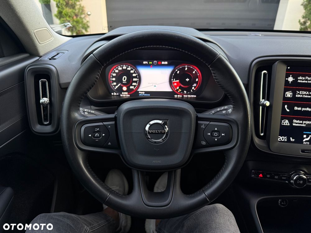Volvo XC 40 D3 SCR Momentum - 20