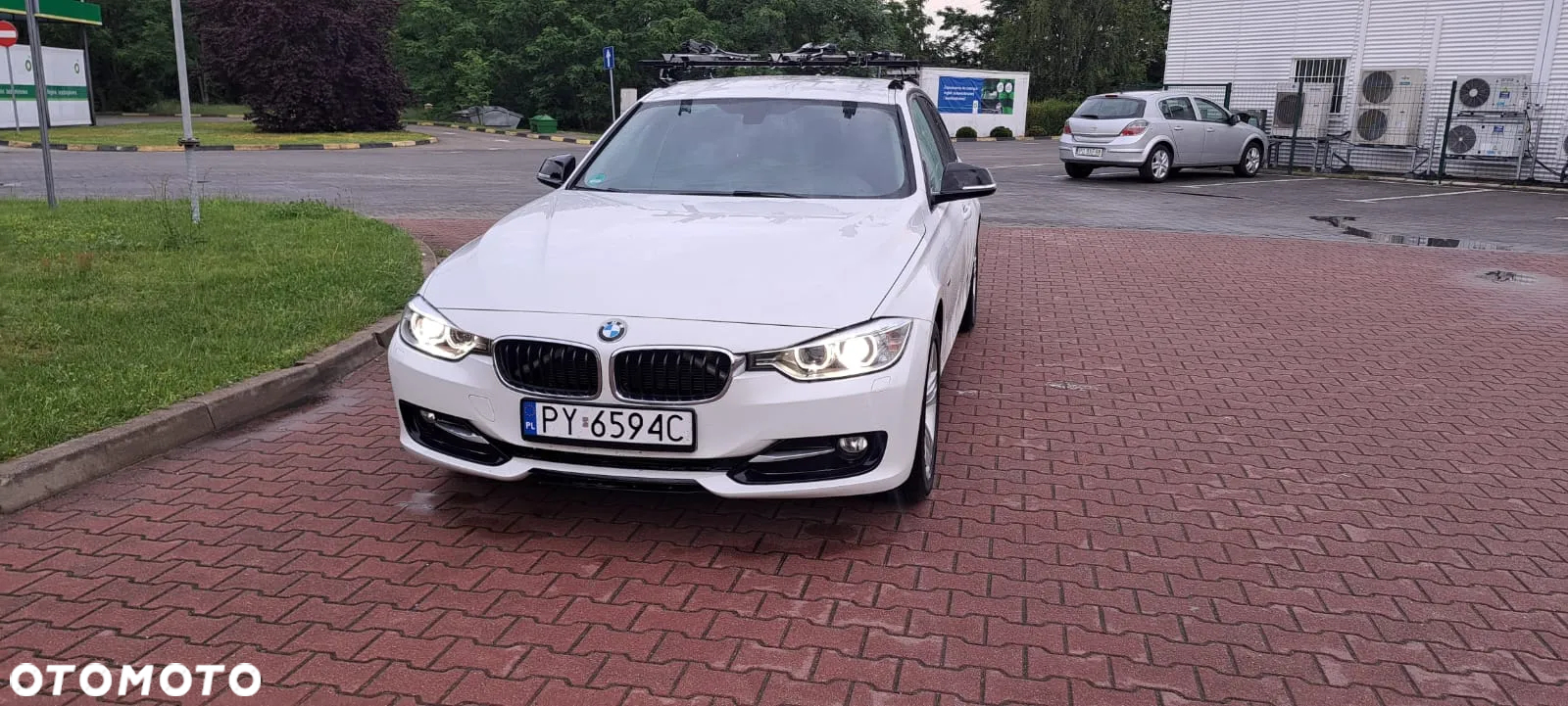BMW Seria 3 318d Sport Line - 4